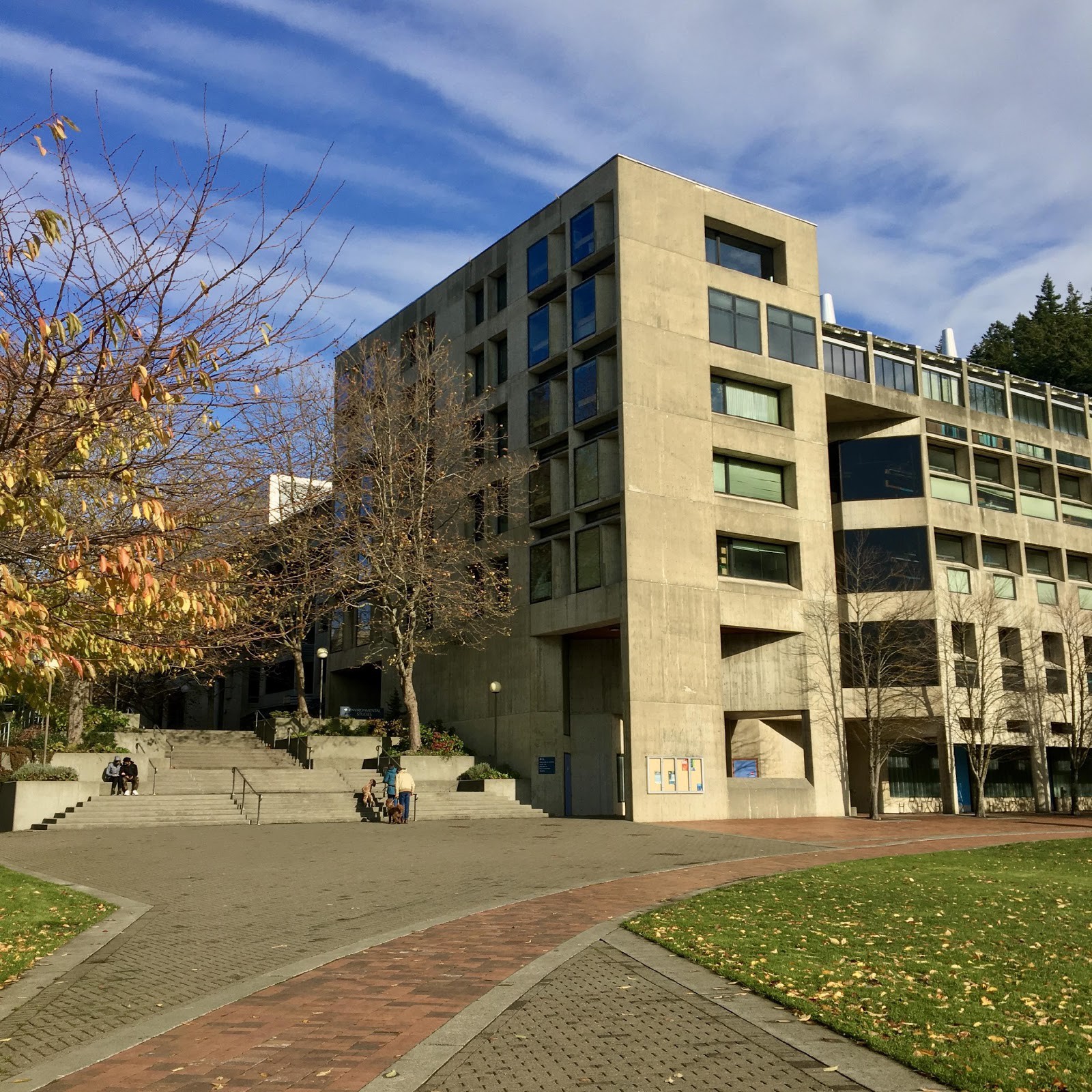 Photo of the Environmental Studies Building